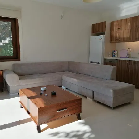 Denize 300m Deniz Manzarali Havuzlu 2+1 Daire Apartment Bodrum